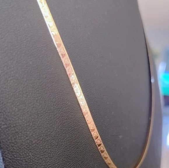Classic Italy 10k Solid Yellow Gold 2.75mm Herringbone Chain - Picture 4 of 6